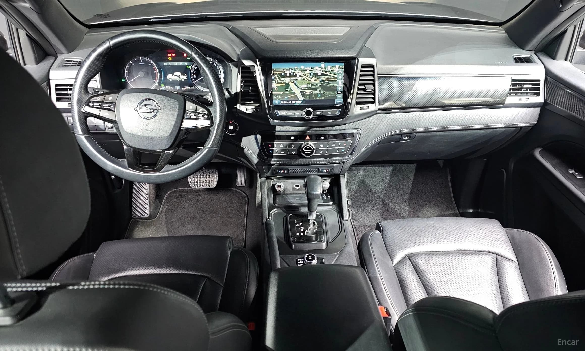 Rexton Sports Khan