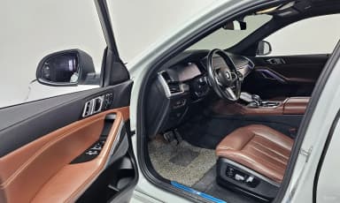 X6 (G06)