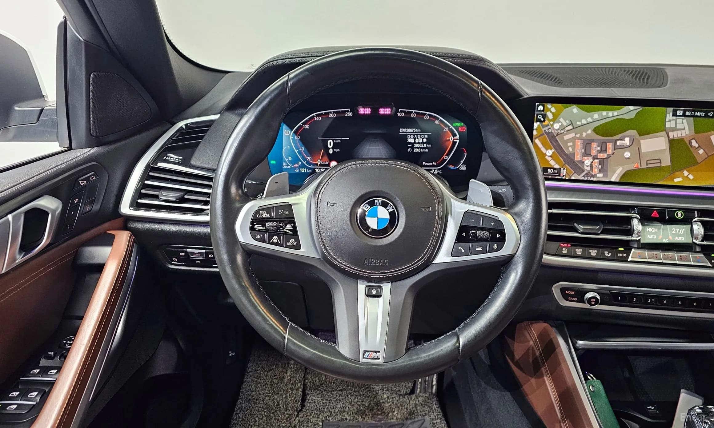 X6 (G06)
