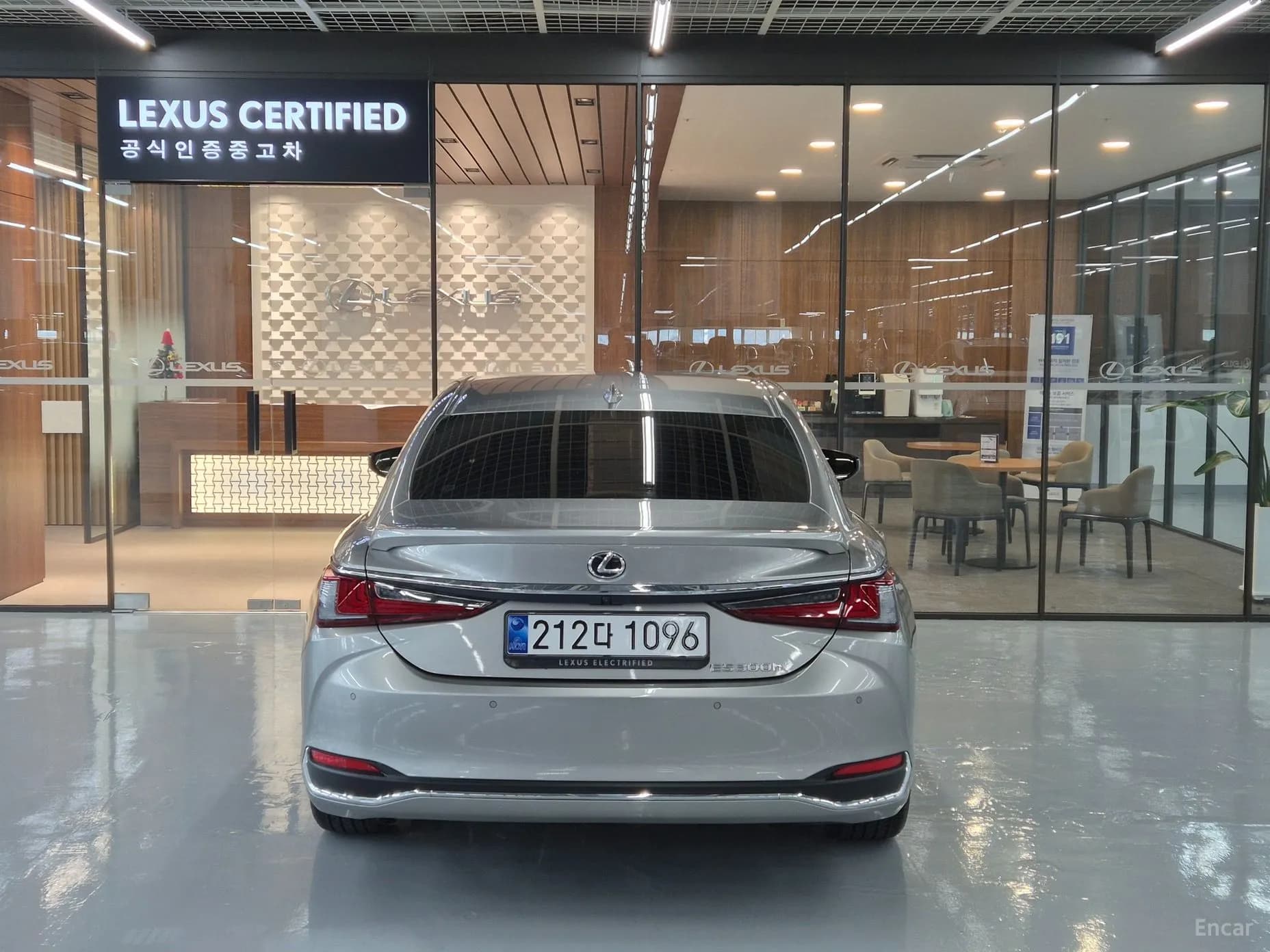 ES300h 7th Generation