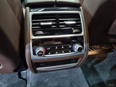7 Series (G11)