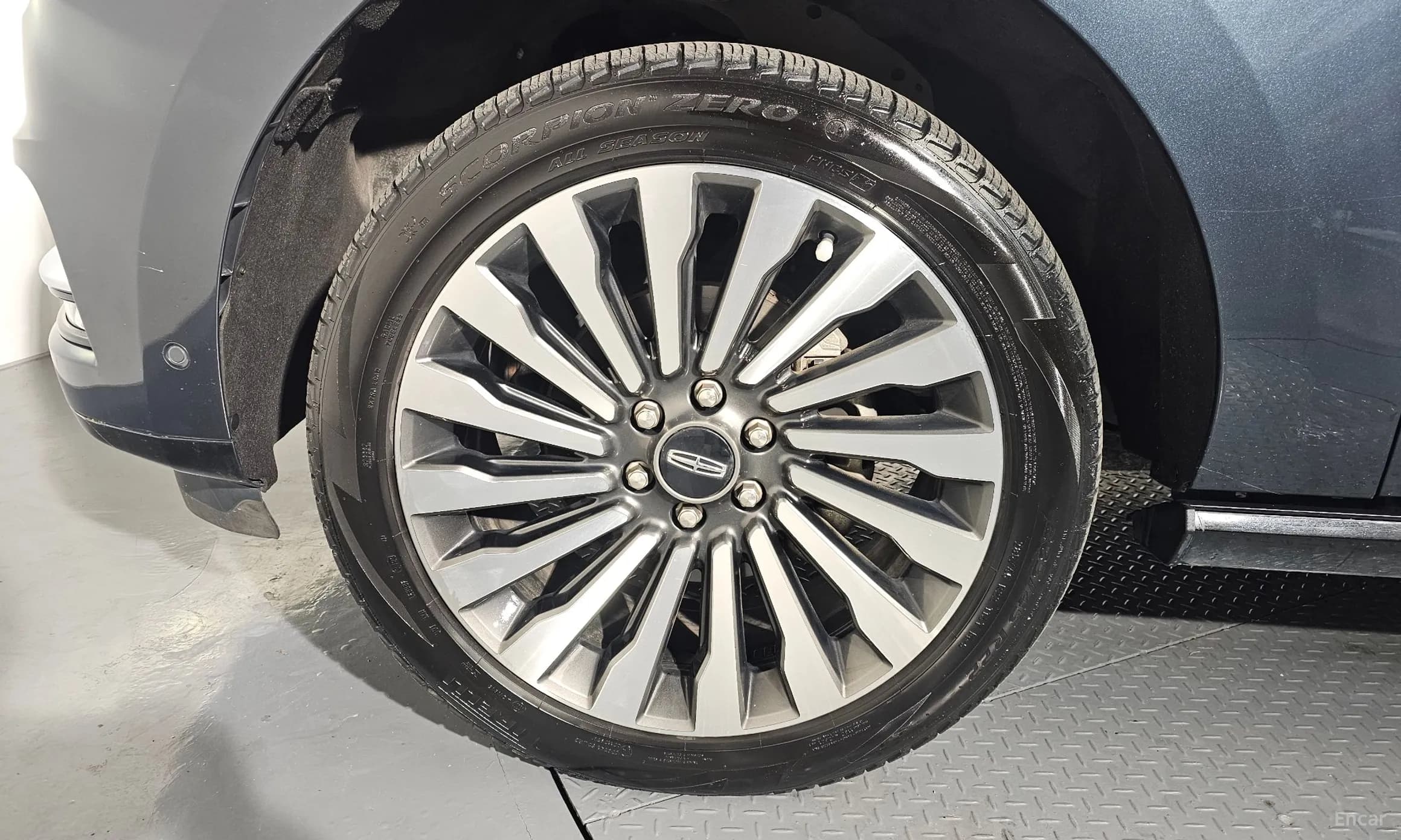 Navigator 4th generation