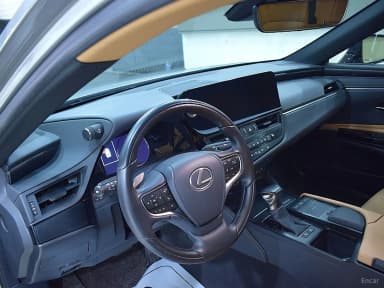 ES300h 7th Generation