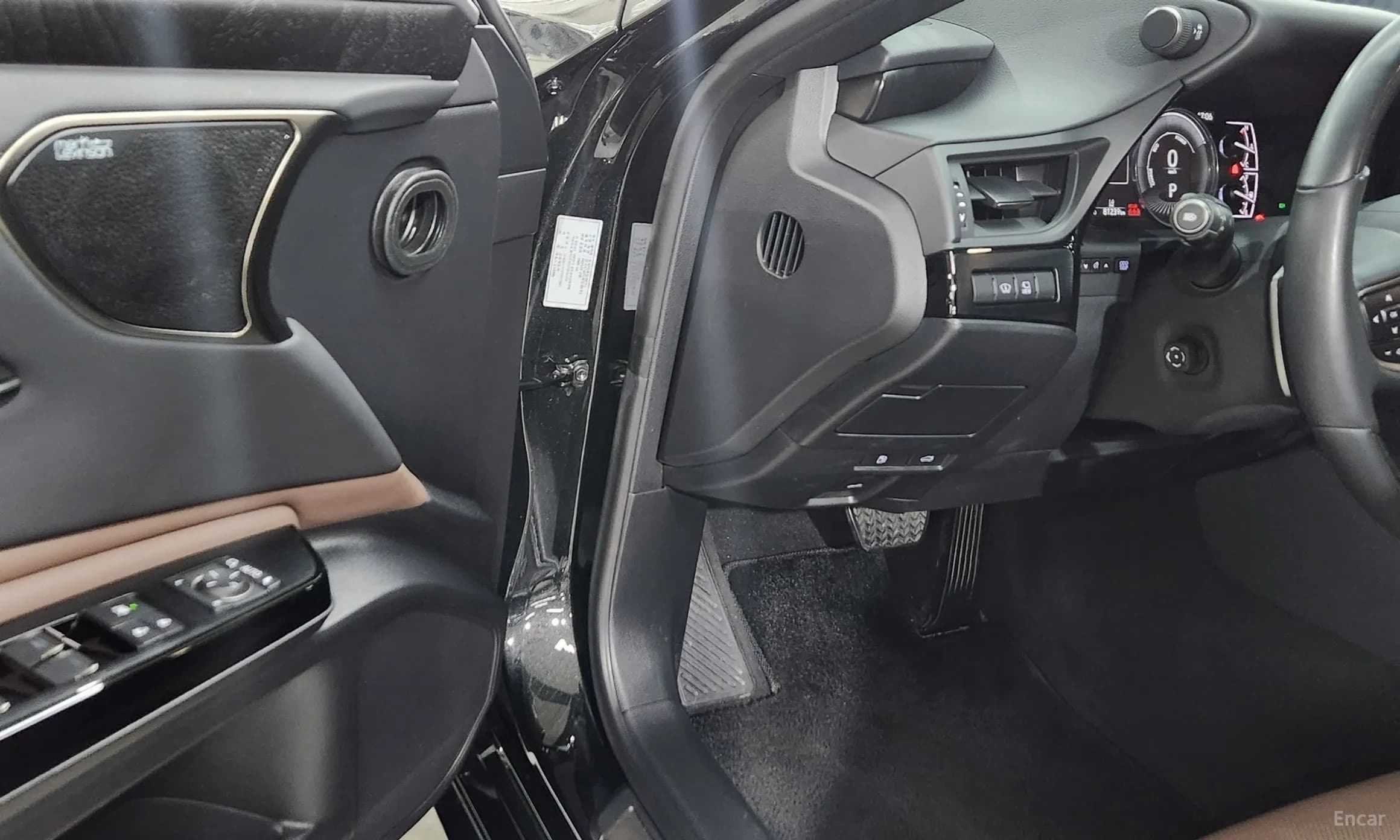 ES300h 7th Generation