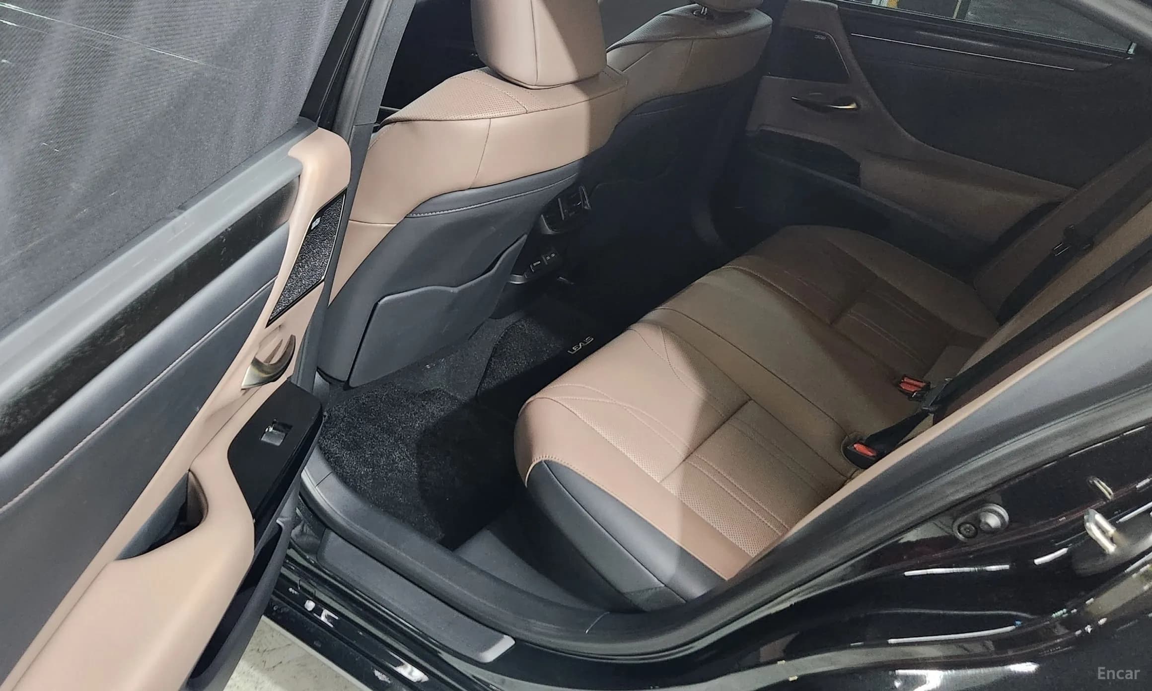 ES300h 7th Generation