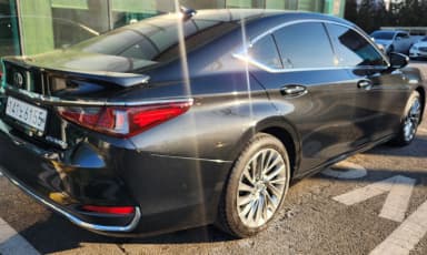 ES300h 7th Generation