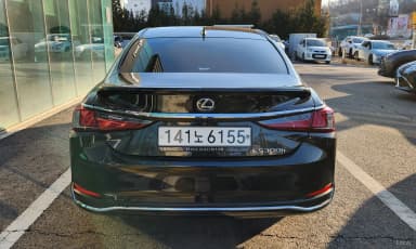 ES300h 7th Generation