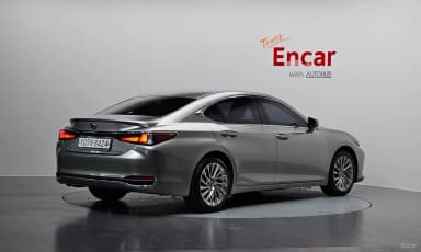 ES300h 7th Generation