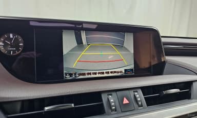 ES300h 7th Generation