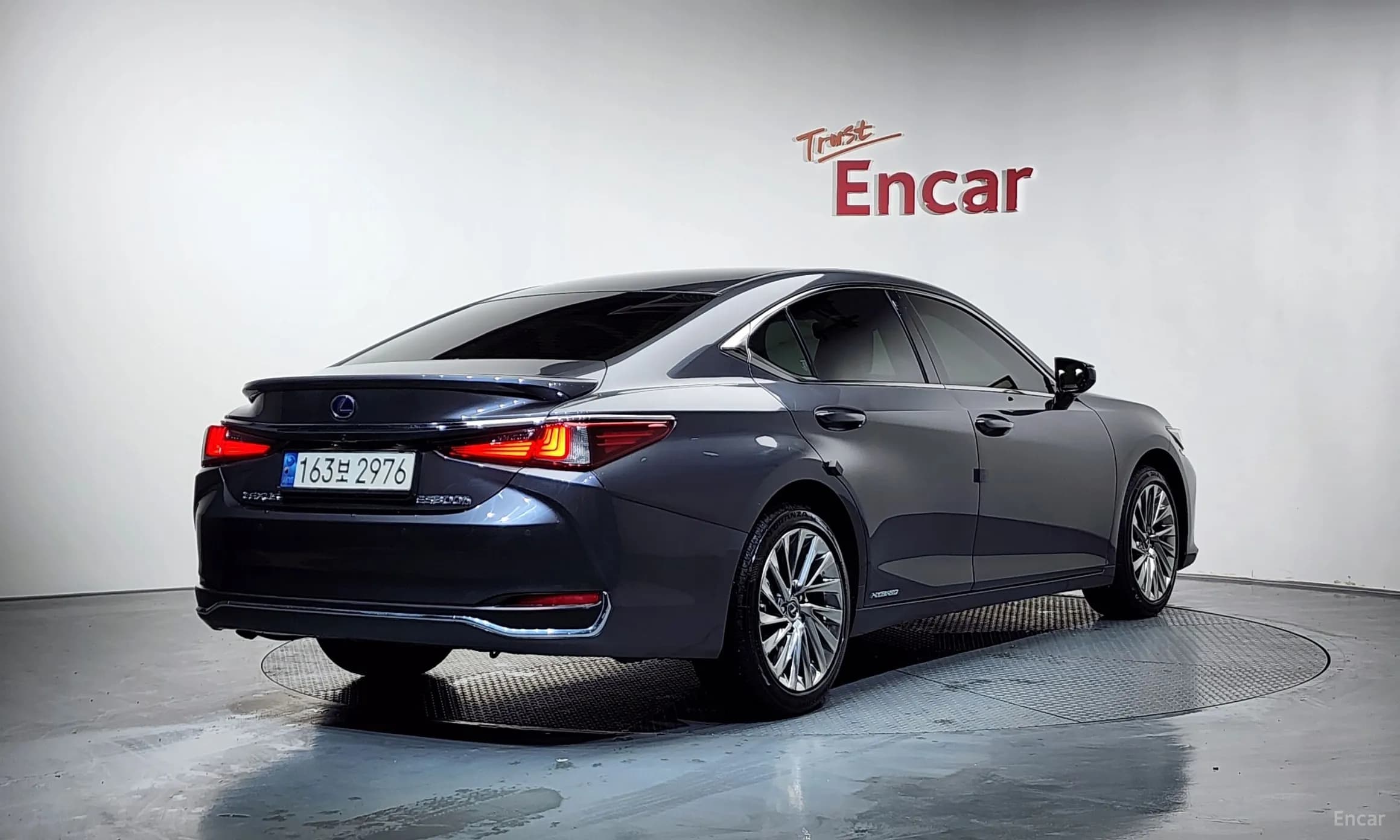 ES300h 7th Generation