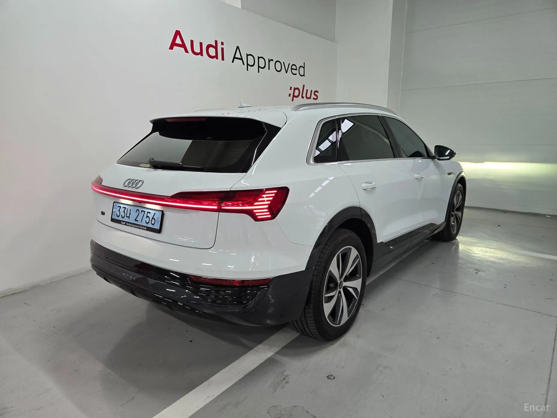 Q8 e-tron (GE)