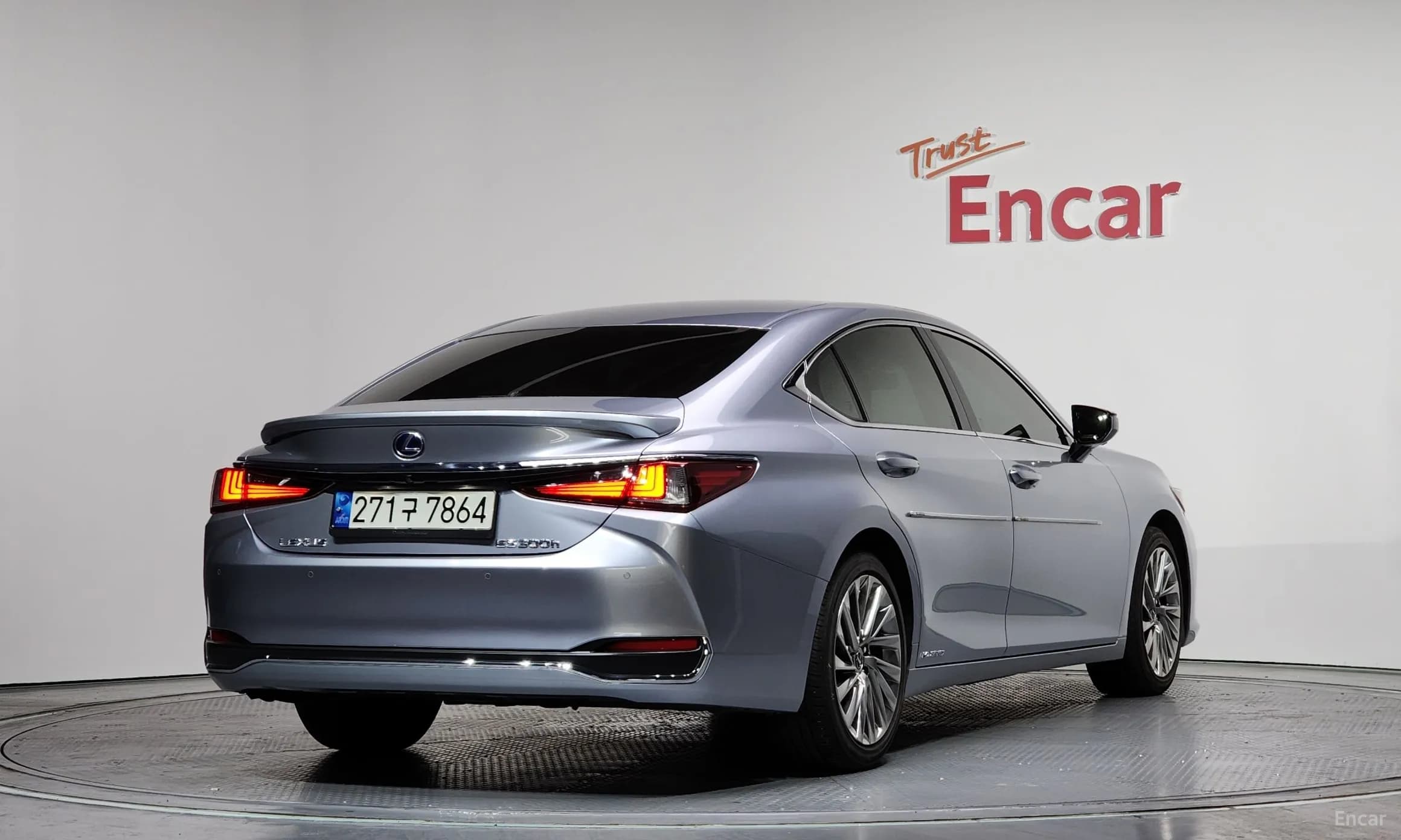 ES300h 7th Generation