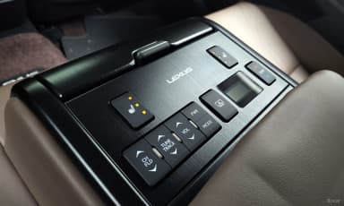 ES300h 7th Generation