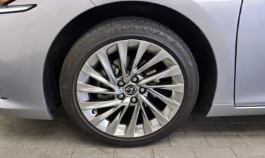 ES300h 7th Generation