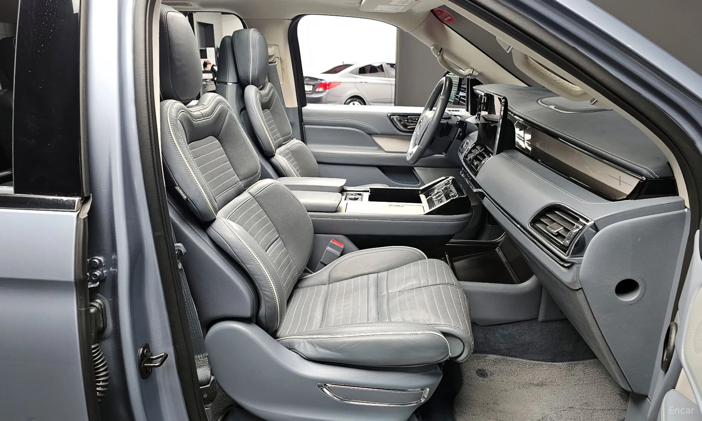 Navigator 4th generation