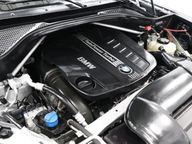 X5 (F15)
