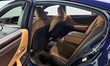 ES300h 7th Generation