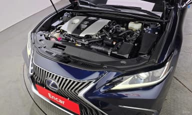 ES300h 7th Generation