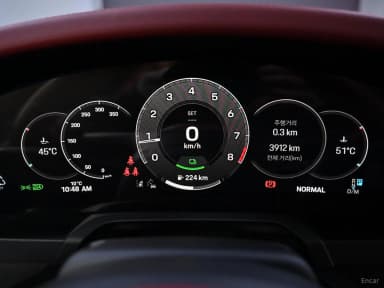 911 (992)