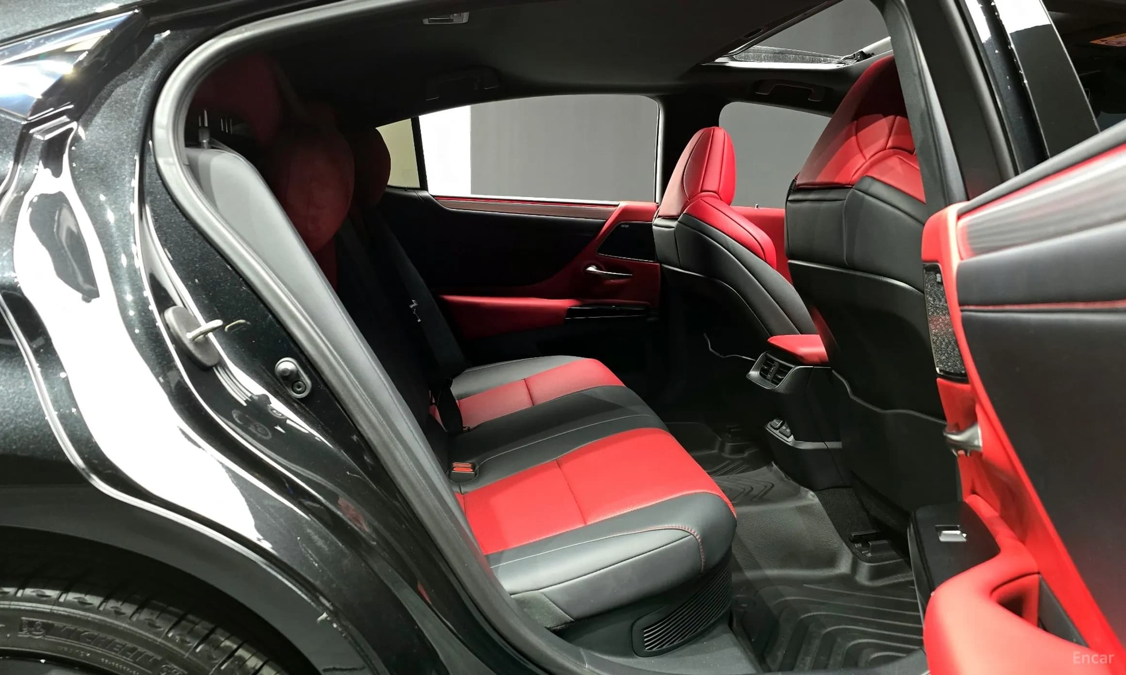 ES300h 7th Generation