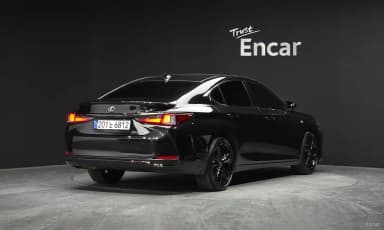 ES300h 7th Generation