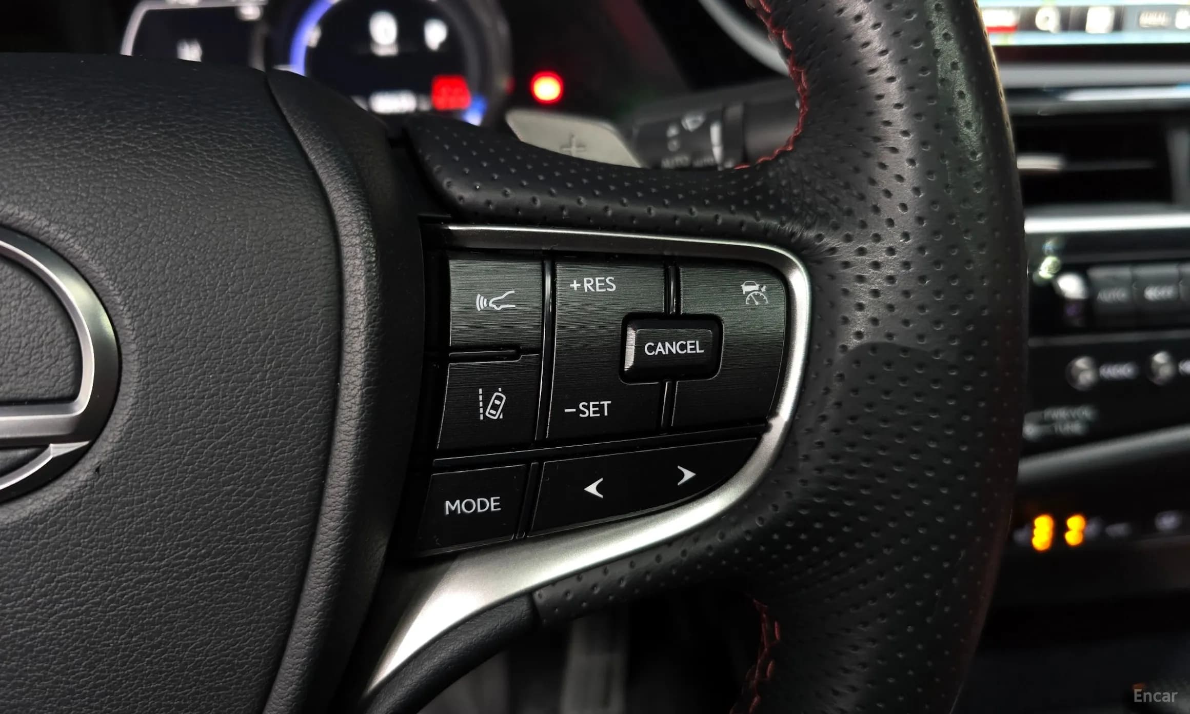 ES300h 7th Generation