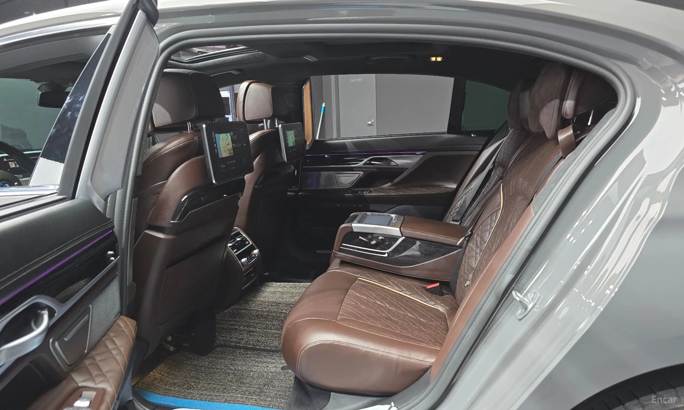 7 Series (G11)