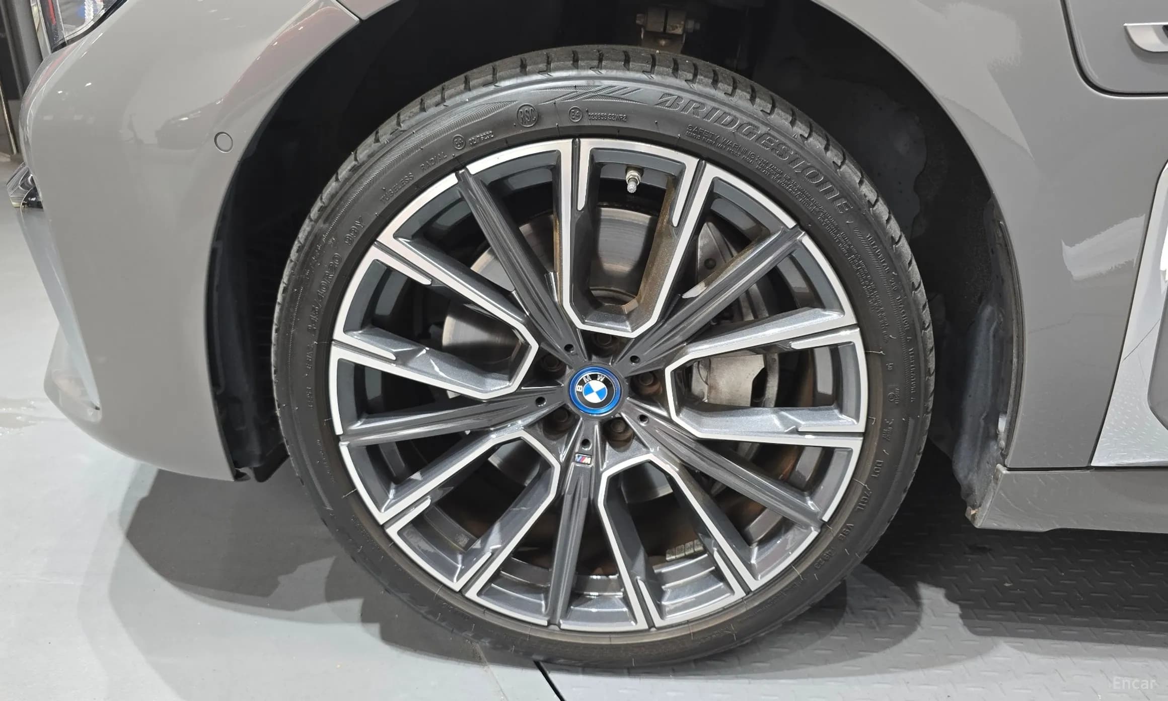 7 Series (G11)