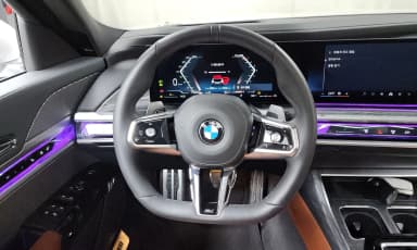 7 Series (G70)