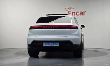 Macan EV