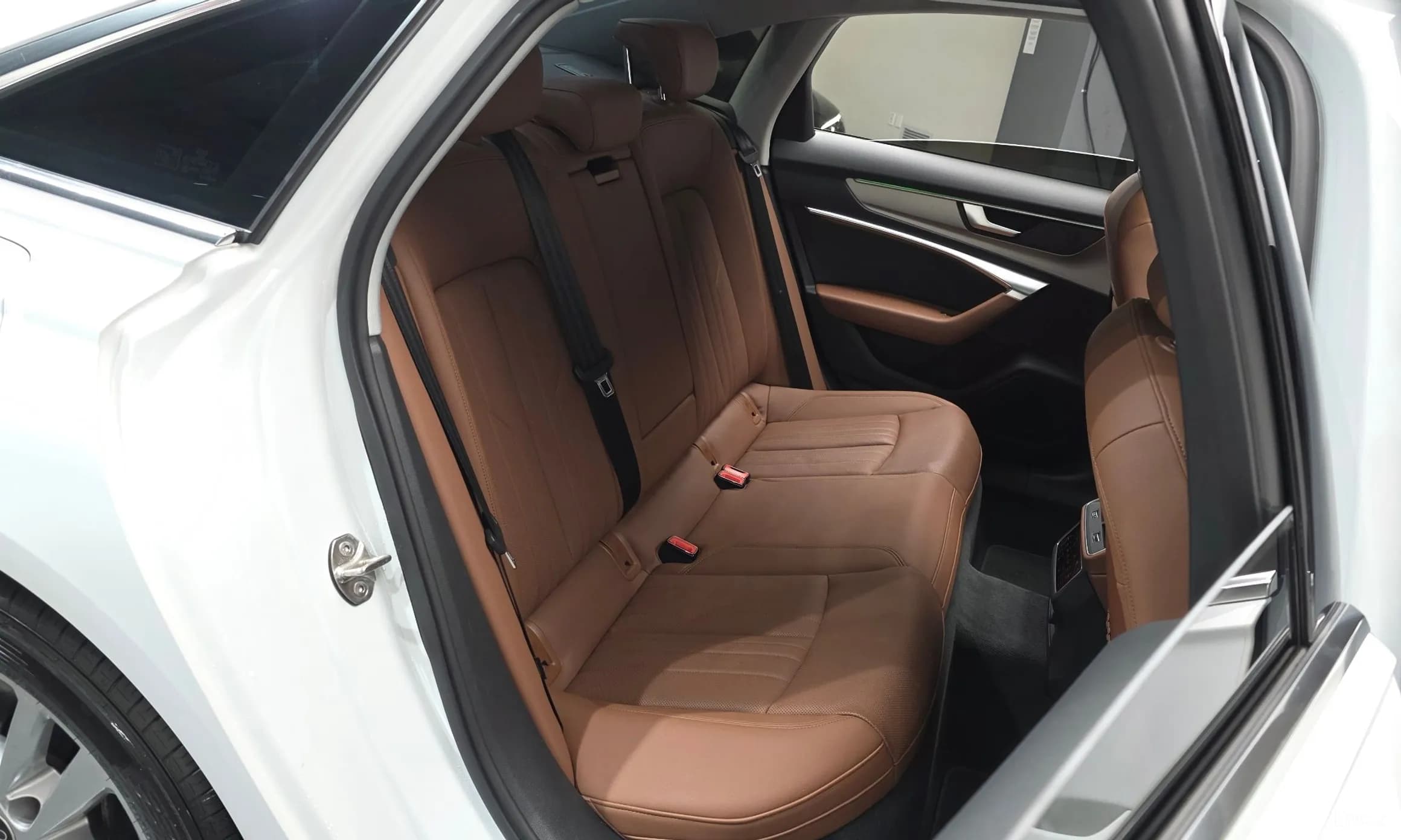 A6 (C8)