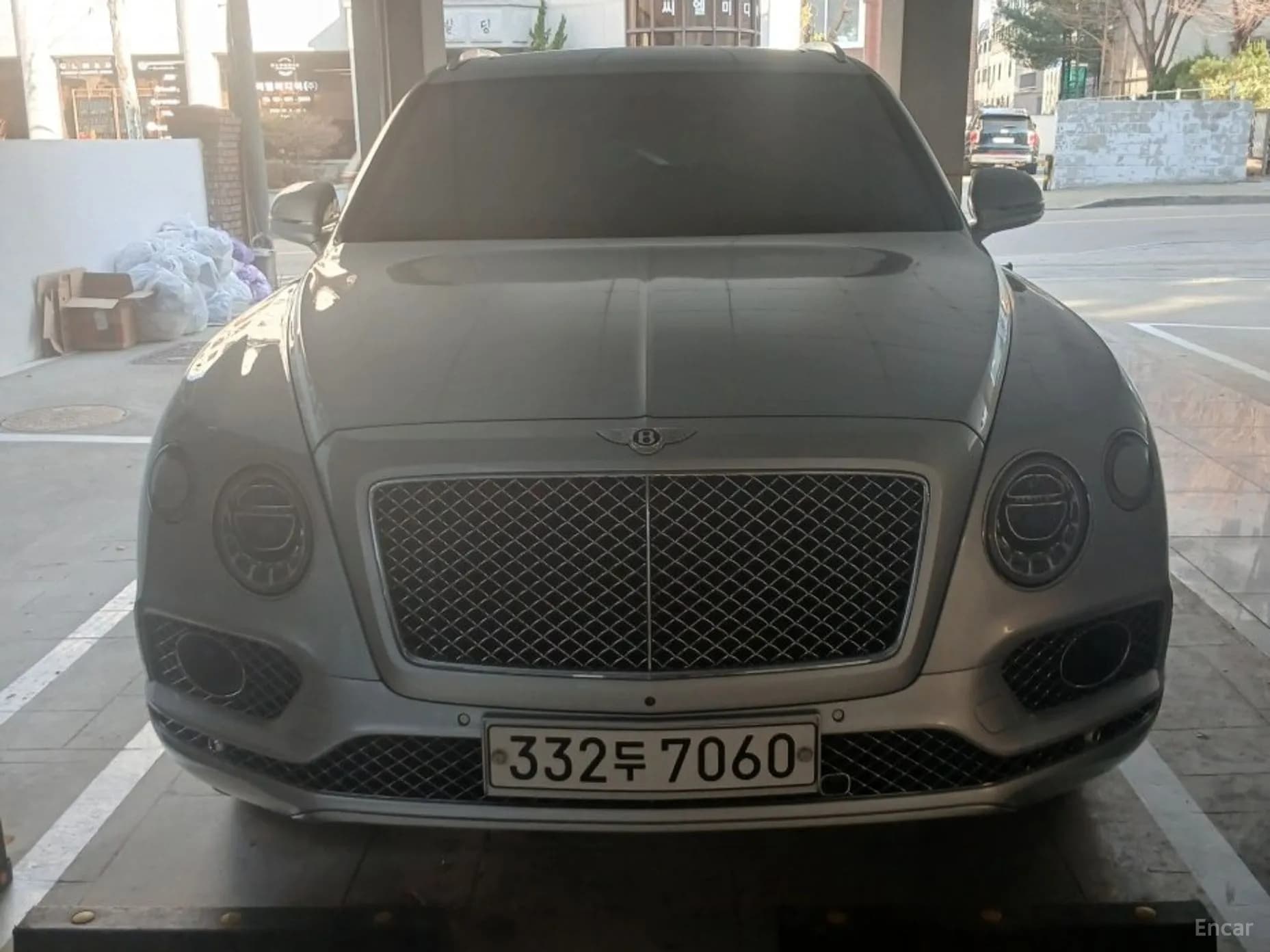 Bentayga