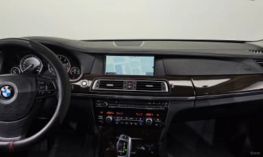 7 Series (F01)