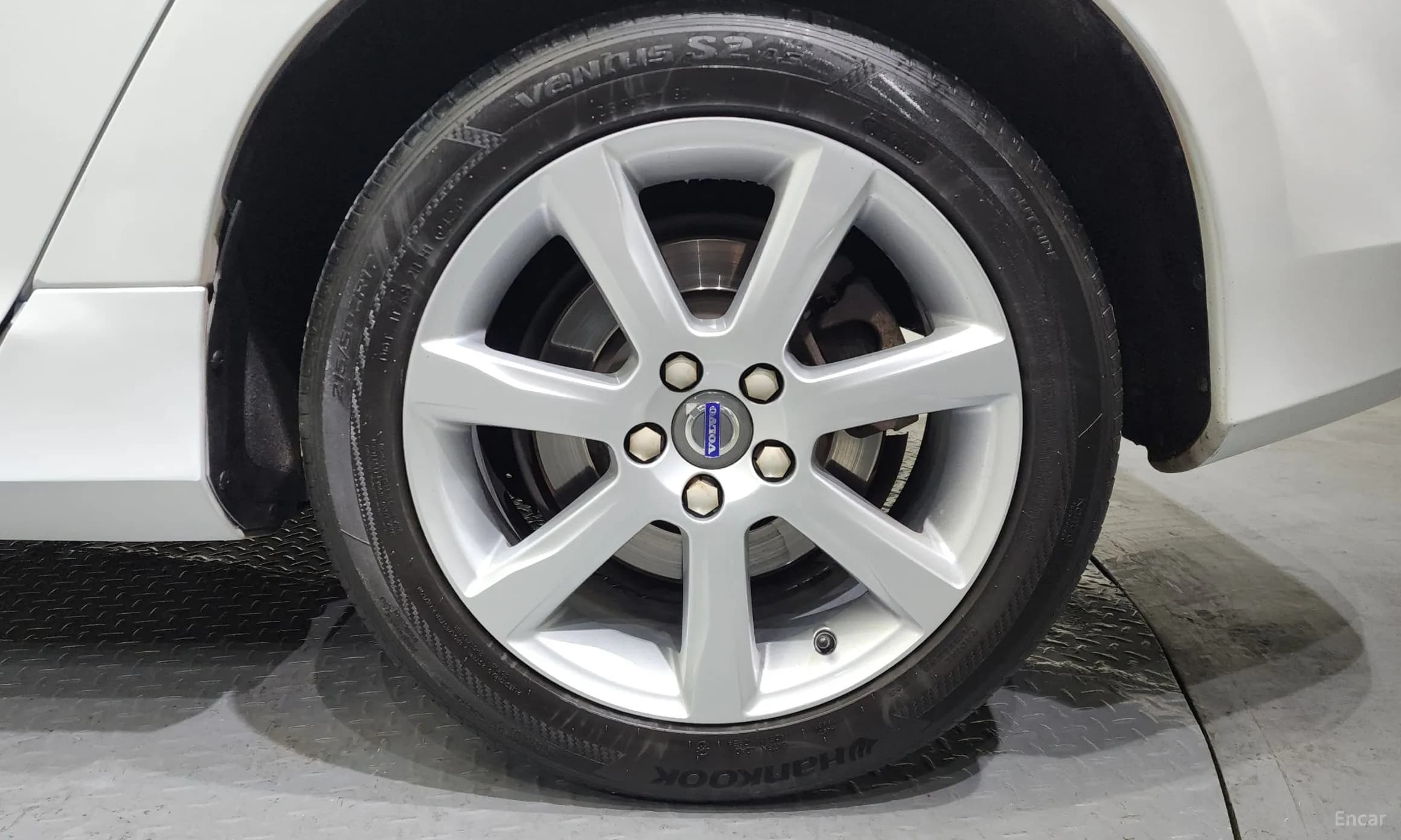 S60