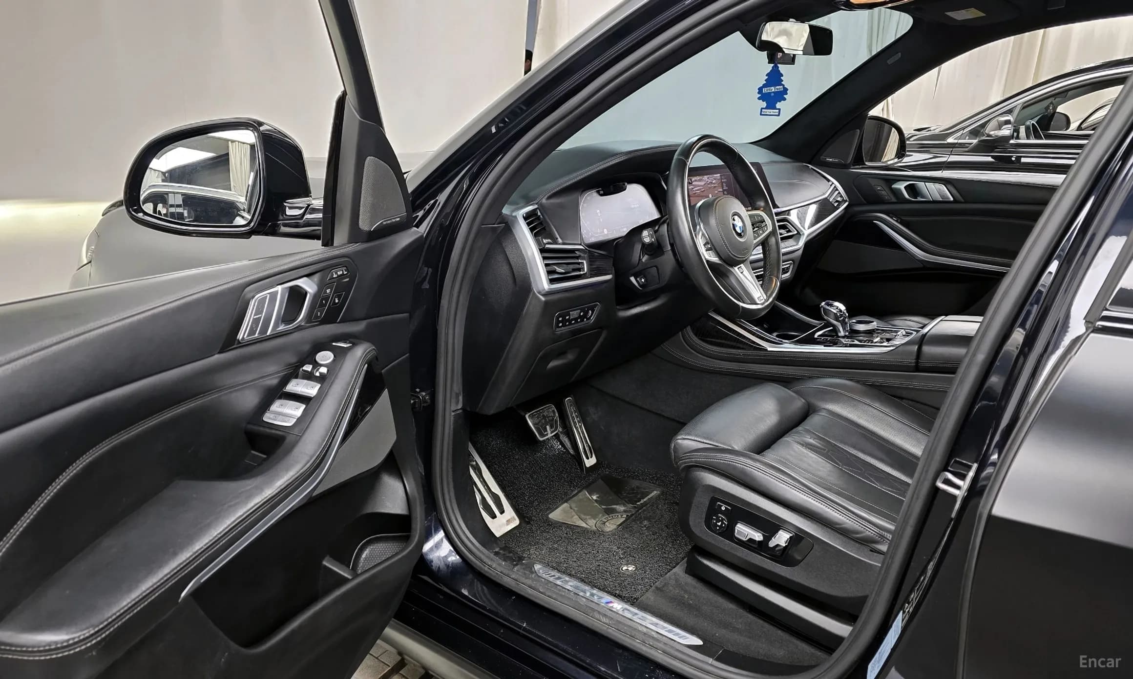 X7 (G07)
