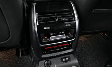 X7 (G07)