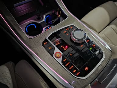 X7 (G07)