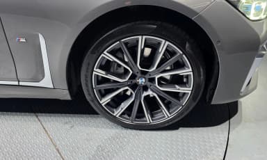 7 Series (G11)