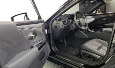 ES300h 7th Generation