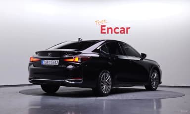 ES300h 7th Generation