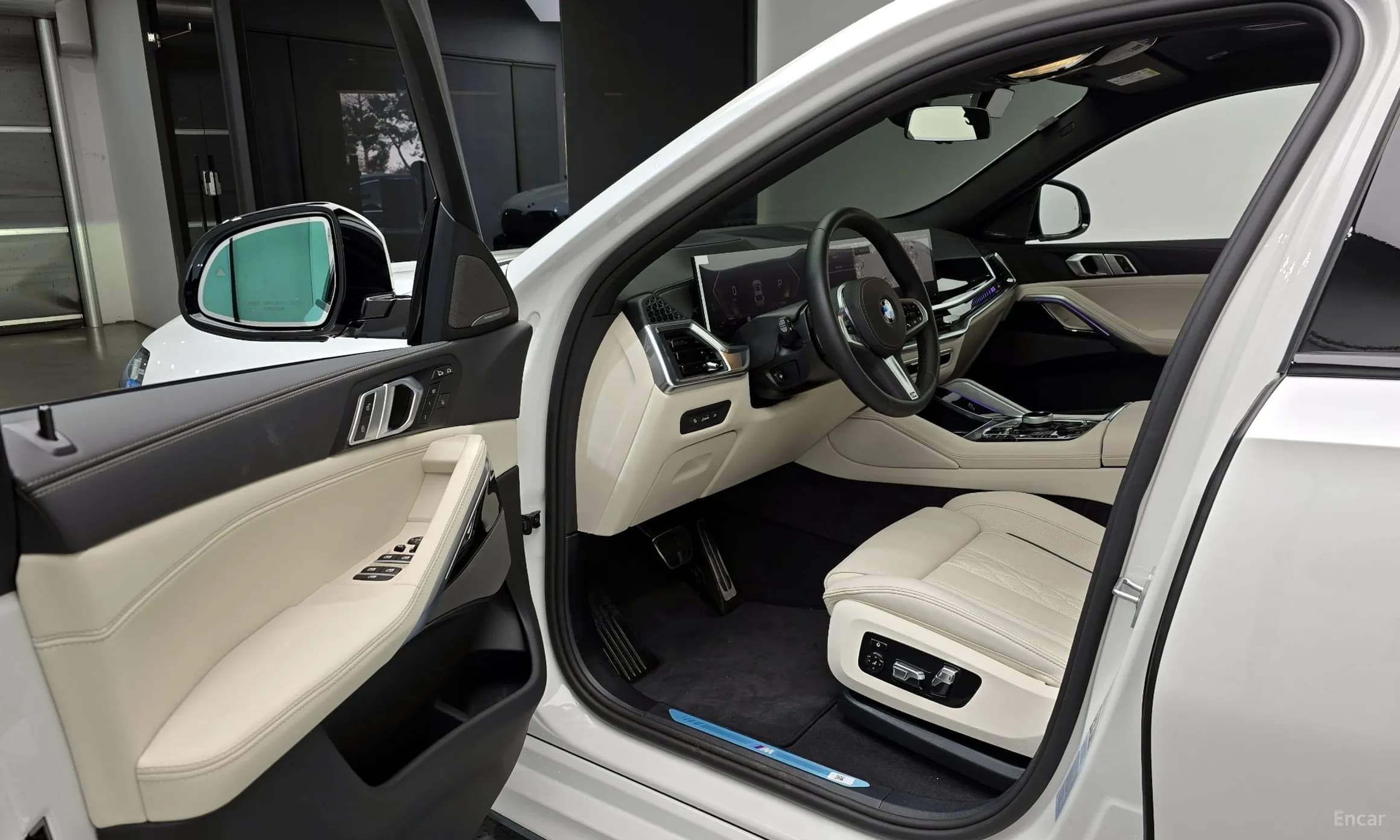 X6 (G06)