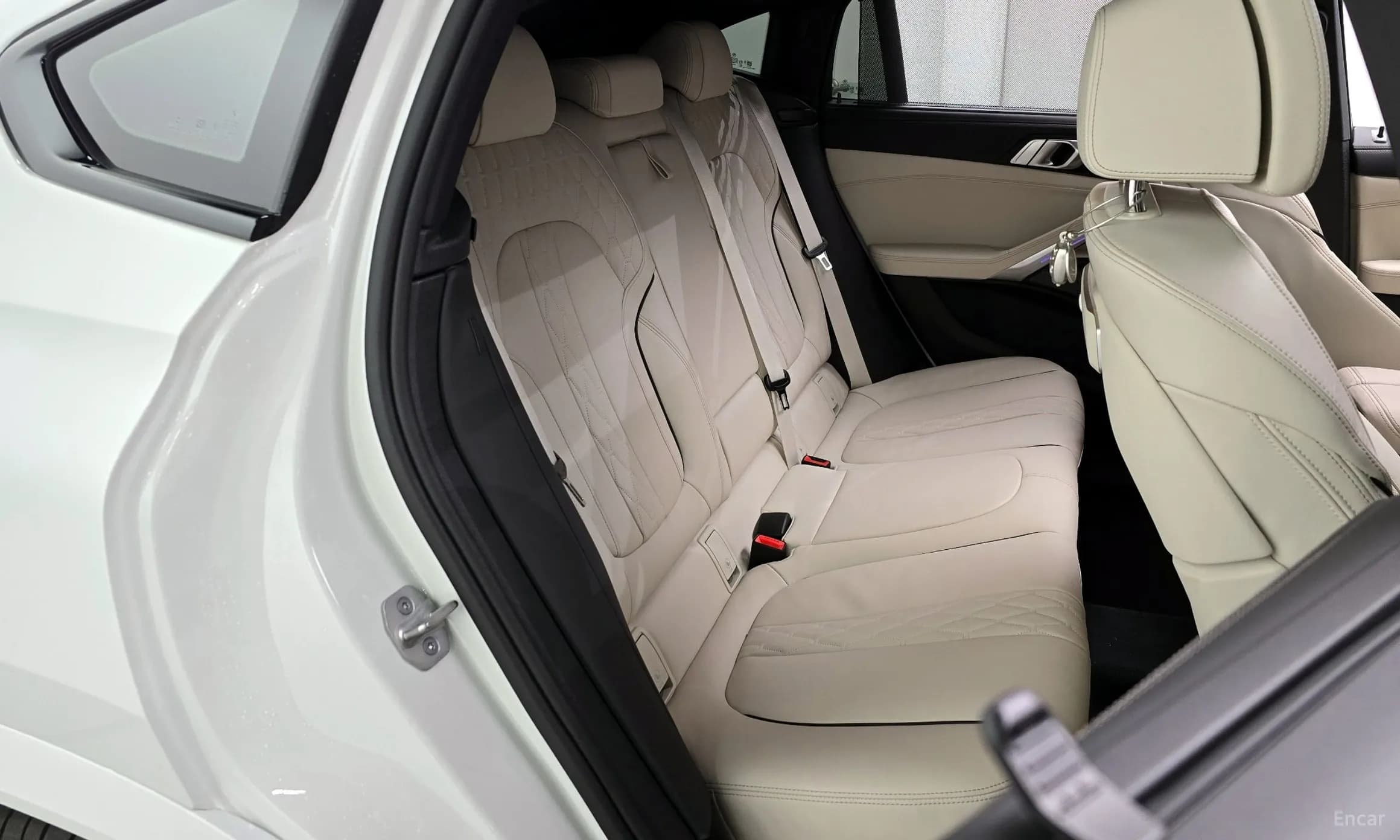 X6 (G06)
