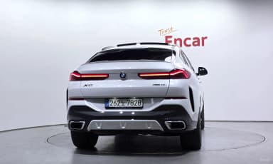 X6 (G06)
