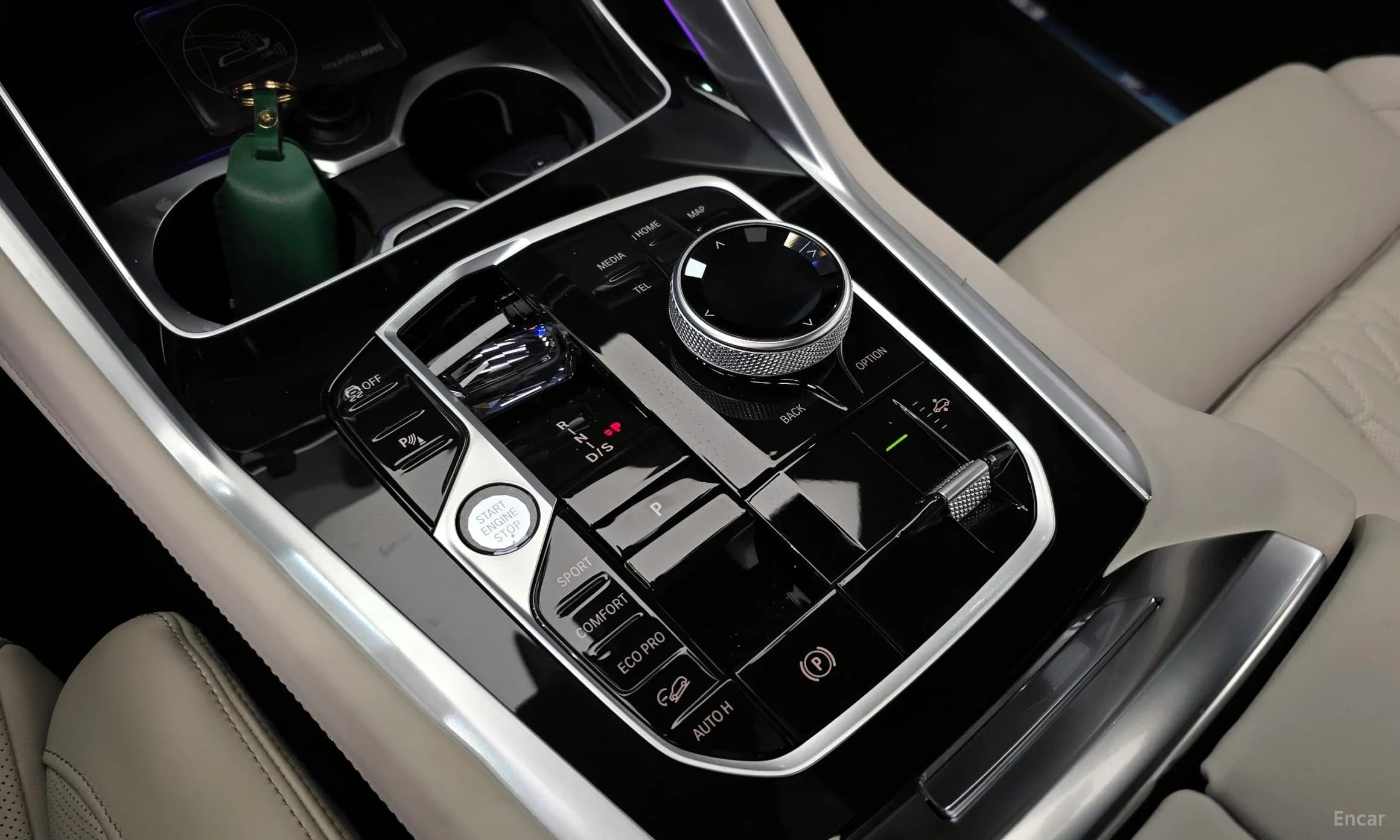 X6 (G06)