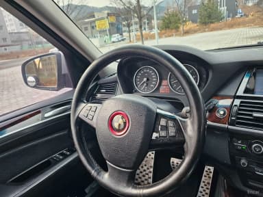 X5 (E70)