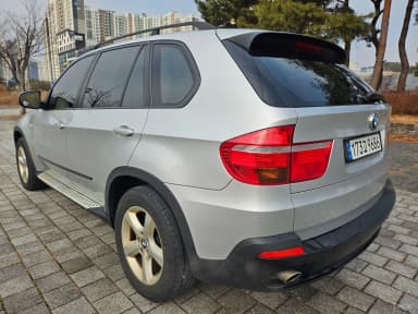 X5 (E70)