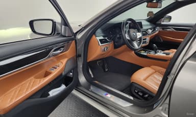 7 Series (G11)