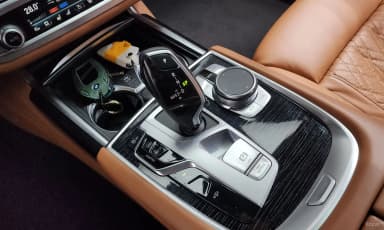 7 Series (G11)