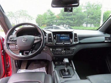 Rexton Sports Khan
