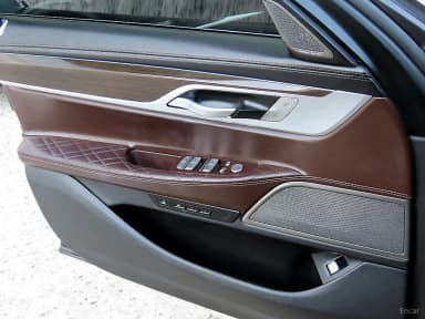 7 Series (G11)